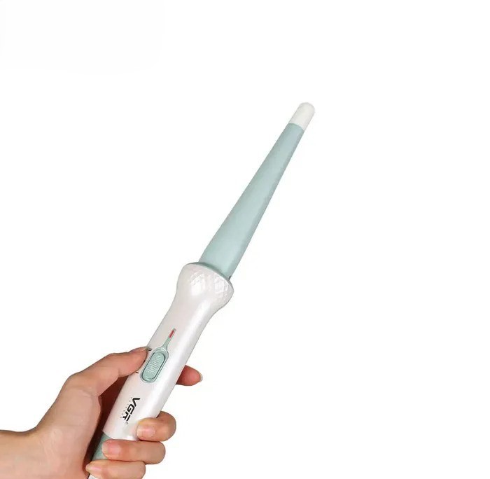 فر کننده مو وی جی ار مدل V-596-فر کننده مو وی‌جی‌ار 596 دارای میله از جنس سرامیک پیشرفته است. حداکثر دما ان 200 درجه سانتی گراد است( نوک دستگاه یعنی بخش سفید رنگ گرم نمی‌شود تا هنگام خروج مو راحت تر بیرون بیاید و فرم مورد نظر به هم نخورد). قطور‌ترین نقطه 8 و نازک‌ترین نقطه 4.5 سانتی‌متر است که سایز  ...